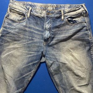 Denim distressed jeans American Eagle size 42